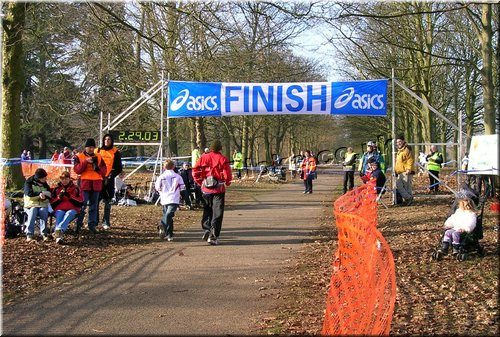 Watford Half Marathon, February 2006, photo 5 of 6